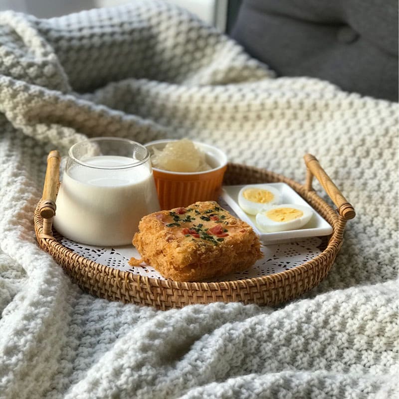 Bandeja Redonda de Vime em Rattan Feita a Mão